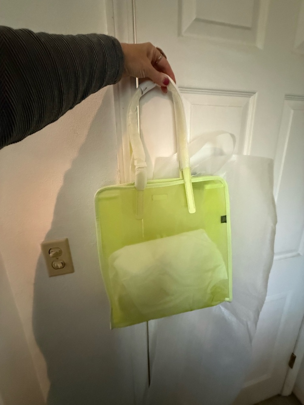 kate spade Bosc Pear Mesh Tote - Picture 9 of 12